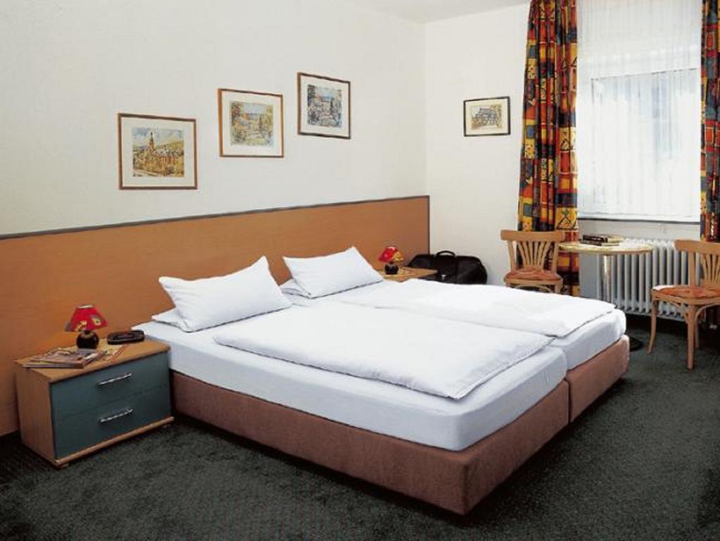 Moselstern Hotel Zum Guten Onkel Bruttig-Fankel Quarto foto